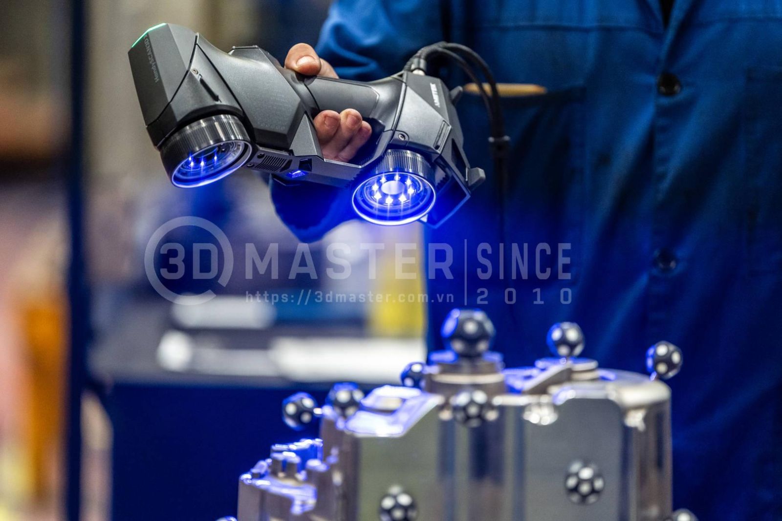 Máy quét 3D cầm tay đo lường chi tiết đúc công nghiệp phục vụ kiểm tra chất lượng. 