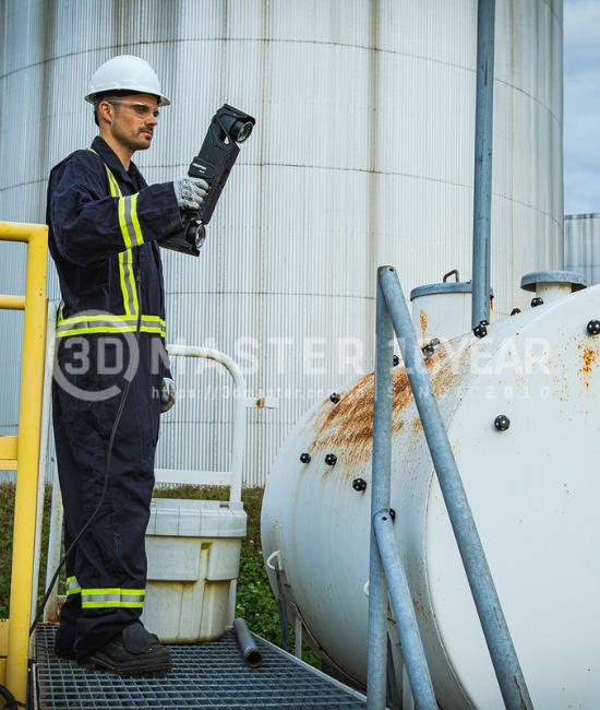 Kiểm tra bồn chứa và thiết bị chịu áp suất trong nhà máy lọc dầu