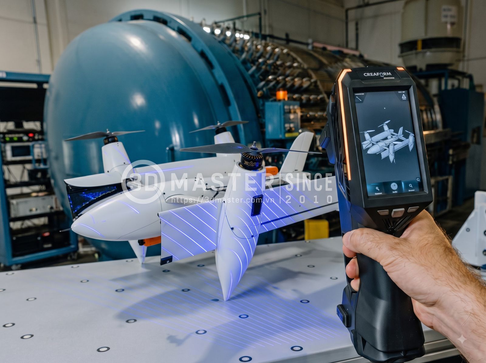 Scan 3D toàn bộ Drone để ghi nhận chính xác hình dạng thực tế sau va chạm 
