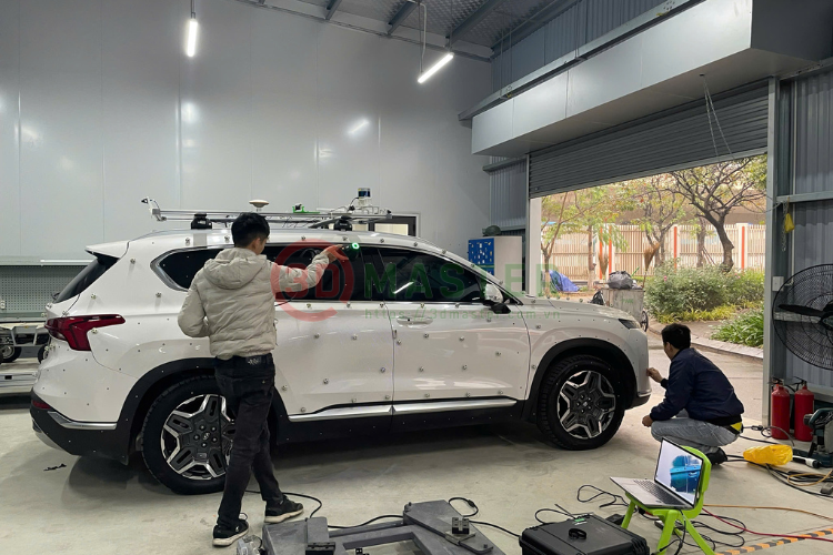 3D Master scan 3D full xe ô tô độ body kit bằng Handyscan Creaform