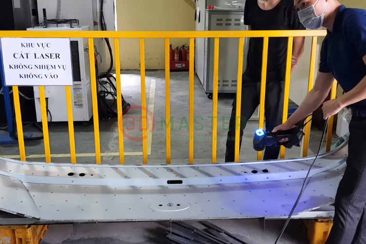 ​3D Scan Bus Body: Breakthrough with HandySCAN Creaform