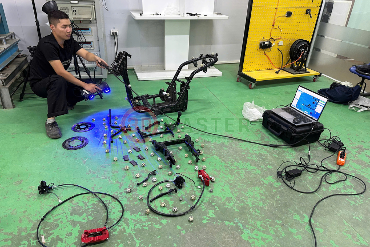 Creaform Handyscan quét 3d phục vụ thiết kế ngược khung xe máy điện và phụ tùng